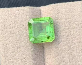 Natural Peridot 4.00ct Square Emerald Cut Loose Green Gemstone