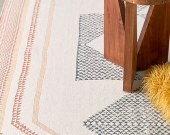 Indian for Hallways Or Living Room by SALAWAS DURRY UDHYOG. Carpet Design Kilim Rug Light Red Border Colorful Rug Floor Runner Rug Cotton Rug 3X5 Ft Cotton Hand Woven Dhurrie Rug Indian for Hallways Or Living Room by SALAWAS DURRY UDHYOG. Carpet Design Kilim Rug Light Red Border Colorful Rug Floor Runner Rug Cotton Rug 3X5 Ft Cotton Hand Woven Dhurrie Rug
