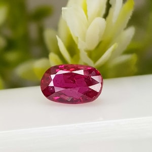 1.04 Ct Natural Burma Mines Ruby heated Oval Shape Loose Gemstone