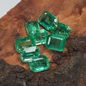 Lote de esmeralda natural de corte octogonal de 5 x 4 mm, 3,30 quilates, esmeralda verde brillante suelta, piedra preciosa esmeralda octagonal sin tratar de alto brillo