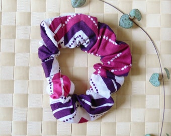 Chouchou - scrunchie upcyclé en coton blanc et violet