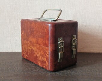 Vintage retro gun bow hunting wildlife fishing bear deer buck rectangle metal tin outdoors wallet sized duck storage container case man gift