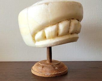 Vintage hoedenblok: hoge baret