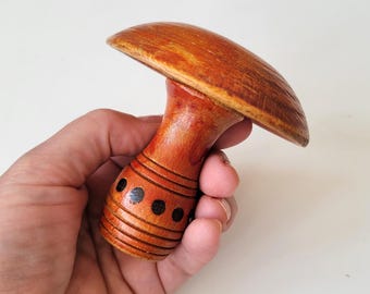 Houten paddenstoel Vintage handwerkgereedschap Kous, stop Antieke naaldhouder