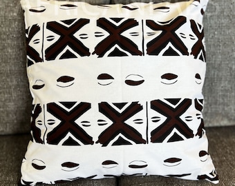 Afrikanische Kissenhülle | Weißes Bogolan / Schlammtuch - Dekokissen 45x45cm - Afrikanischer Print Kissenbezug 100% Baumwolle