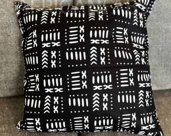 Afrikanische Kissenhülle | Schwarzes Bogolan / Schlammtuch - Dekokissen 45x45cm - Afrikanischer Print Kissenbezug 100% Baumwolle