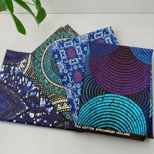 4 Fat Quarters - Blå Mix Quilttyger / Patchworktyger - Bunt med tyglappar i afrikanskt tryck