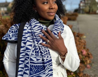 Winterschal mit afrikanischem Print, Unisex – Schlankes Modell – Blau, Ndop, Kamerun