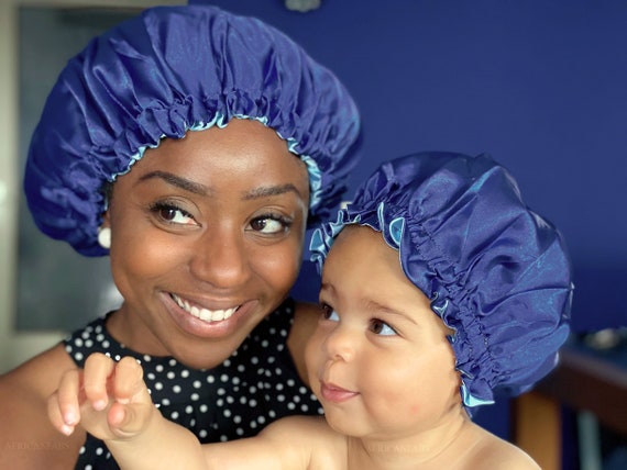 Bonnet de cheveux en satin bleu ensemble mère fille / ensemble