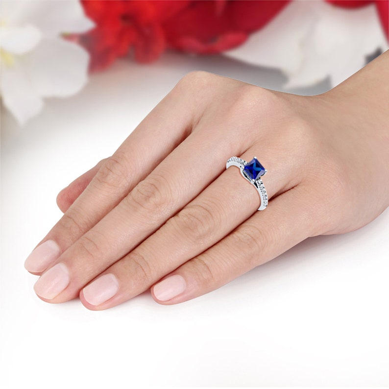 Solid 14K White Gold Vintage Solitaire Accent Wedding Engagement Ring Bridal 1.00 Carat Princess Cut Round Blue Sapphire cz Accent