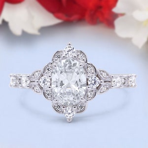 Halo Vintage Inspired Art Deco Oval Shaped Engagement Wedding Ring Simulated Cubic Zirconia Stones 925 Sterling Silver