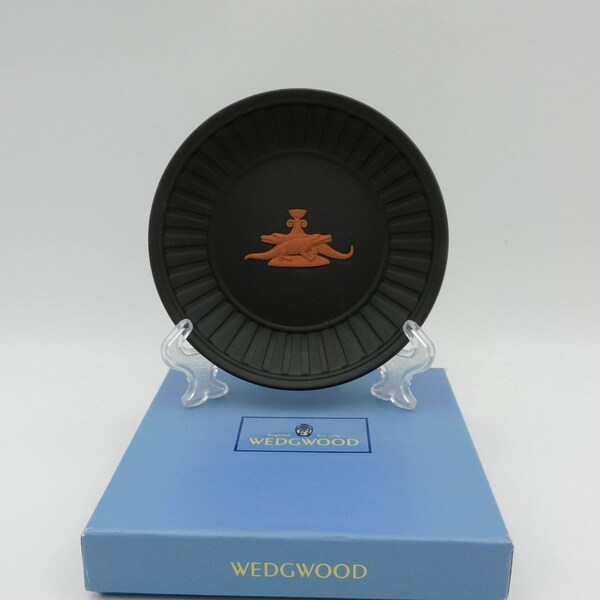 Wedgwood Jasperware Terracotta on Black EGYPTIAN Fluted Tray *CROCODILES* L/E - Excellent