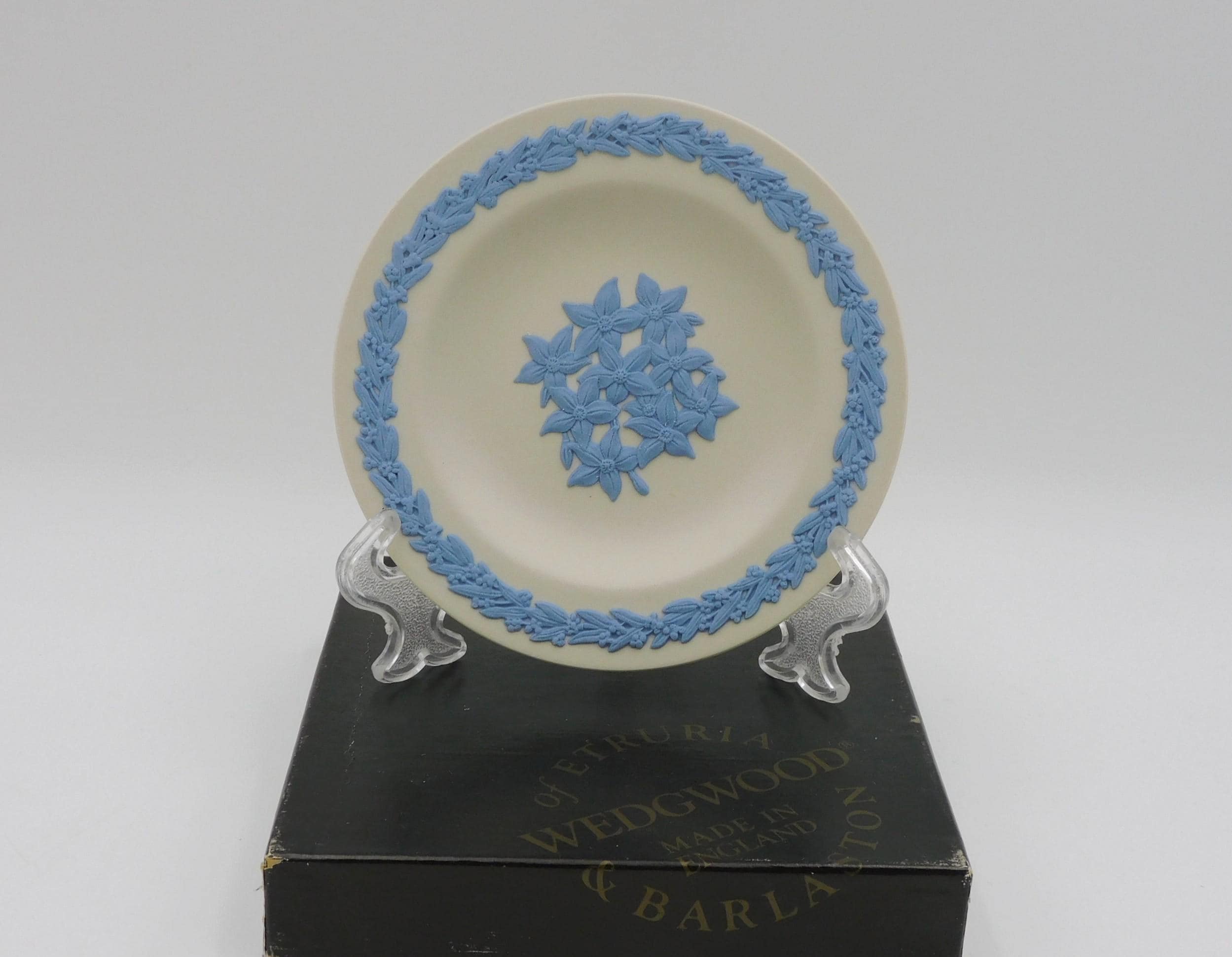  JASPER WARE 干支トレイシリーズ Amazon.co.jp: 【正規輸入品】 ウェッジウッド イヤープレート