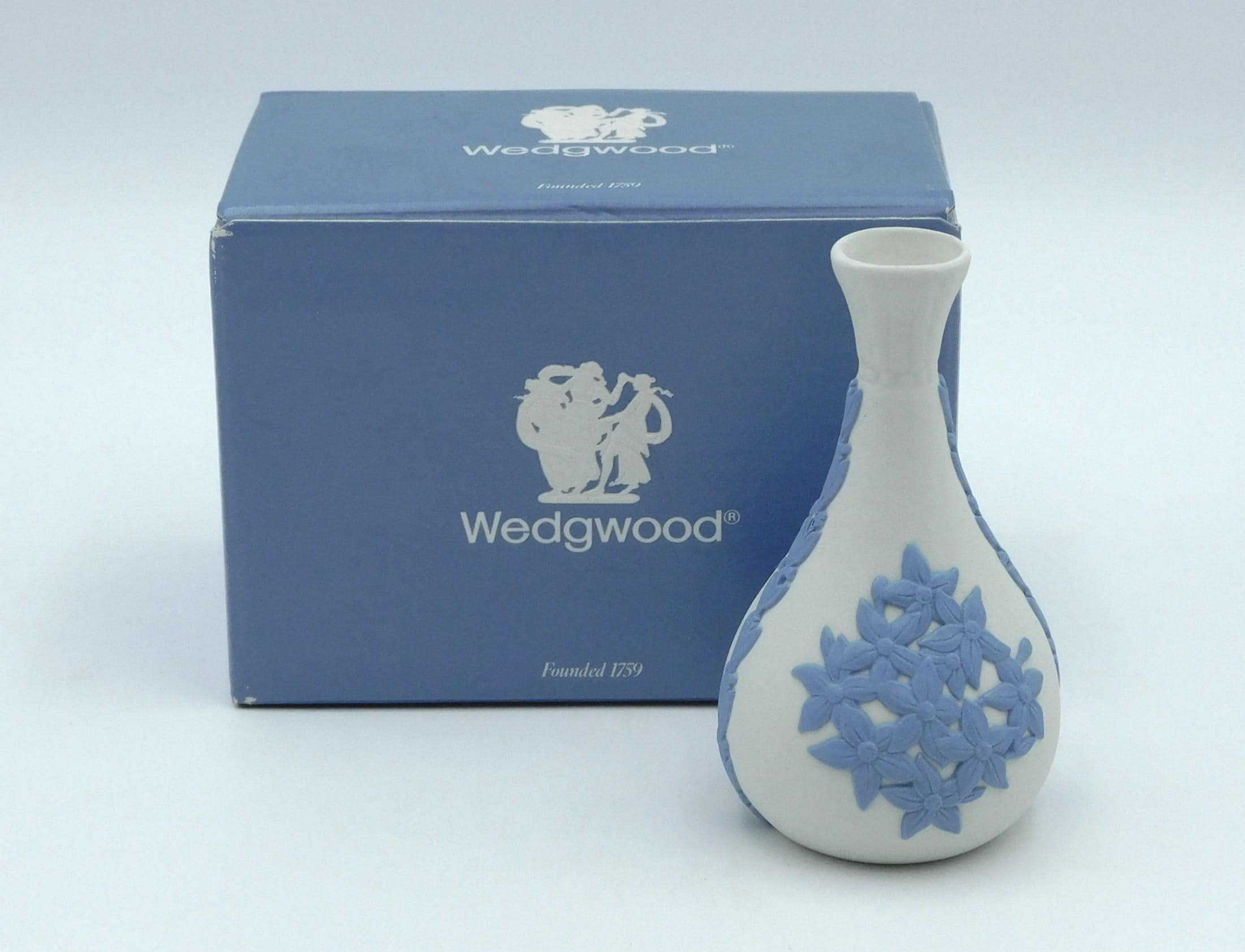 Wedgwood blue vase - Etsy 日本