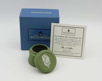 Wedgwood Sage Green Jasperware Trinket Box: Tasmanian Blue Gum, 1995