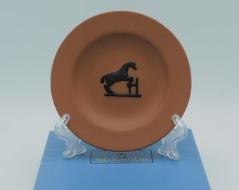 Rare WEDGWOOD Black on Terracotta Jasperware / Jasper STUBBS HORSE Miniature Plate with Box & Certificate - Excellent