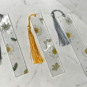 Hecho a medida - Marcador de resina de flores reales