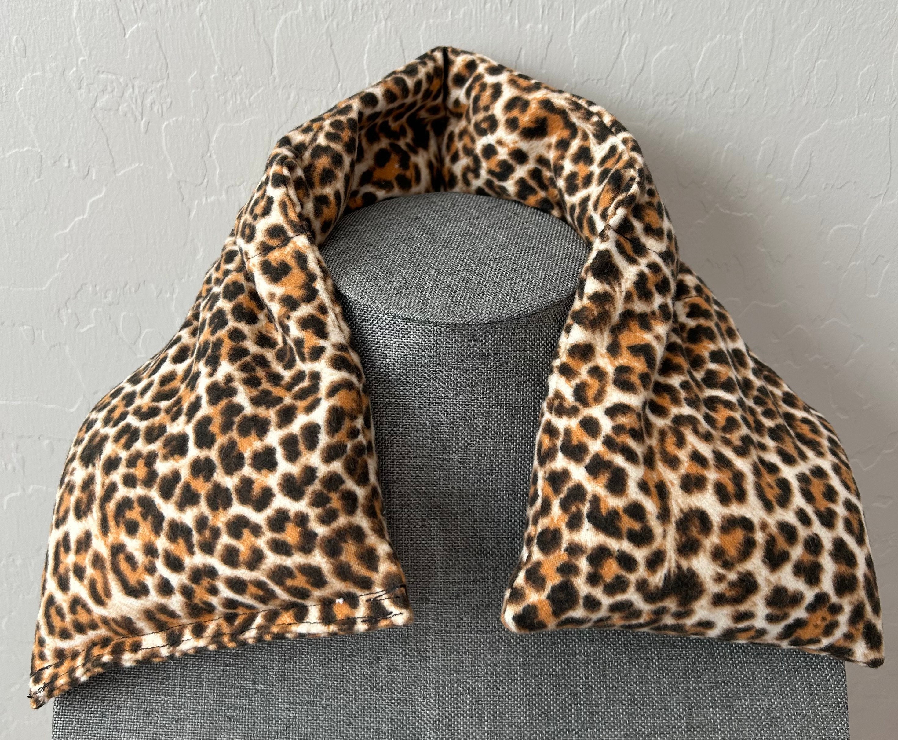 スペシャル特典 Cozy Leopard Rice Wrap, Neck Microwavable Pad, Heating Print Clothing
