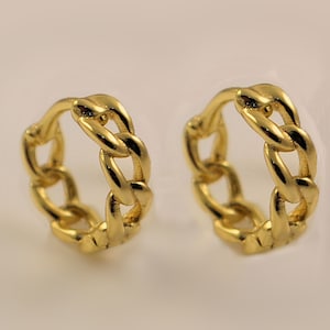 Small Yellow Gold Chain Link 10mm Huggie Hoop Sleeper Earrings