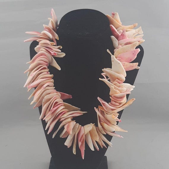 Pink Shell Necklace Large Statement Stunning 18 i… - image 2