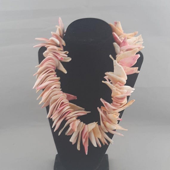 Pink Shell Necklace Large Statement Stunning 18 i… - image 1