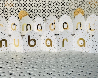 Gold Mihrab Ramadan Mubarak Banner: Wasserdichte Tischdekoration