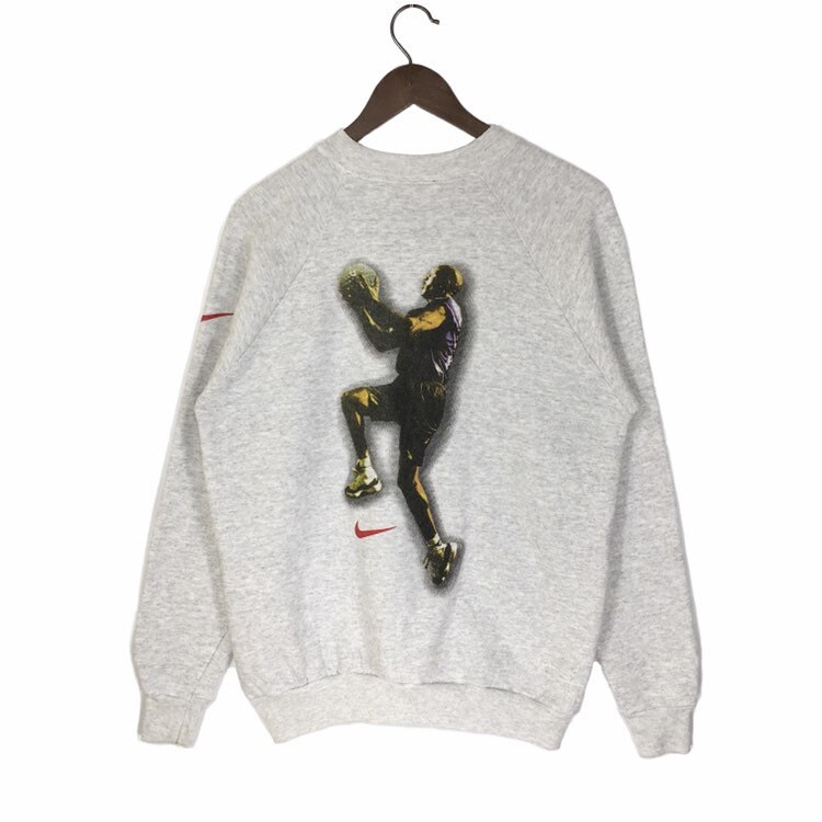 chicago bulls nike crewneck