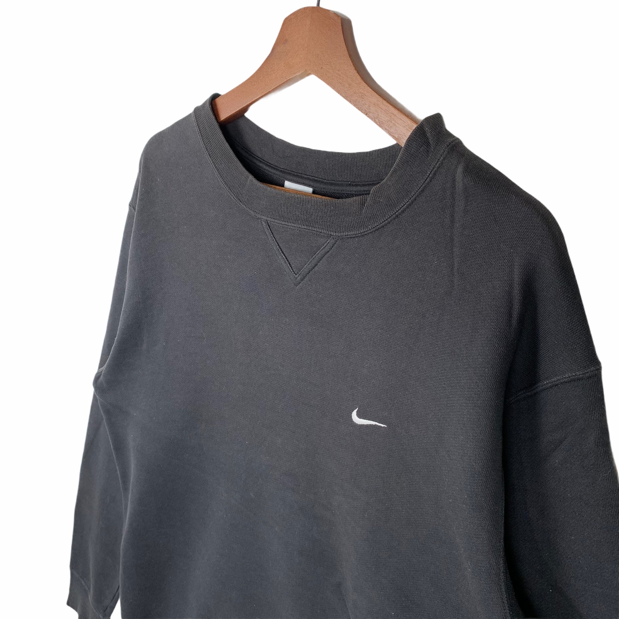 Ripped Nike Sweatshirt Crewneck Small Logo Sweatshirt Nike Ripped Nike Sweatshirt Crewneck Small Logo Sweatshirt Nike