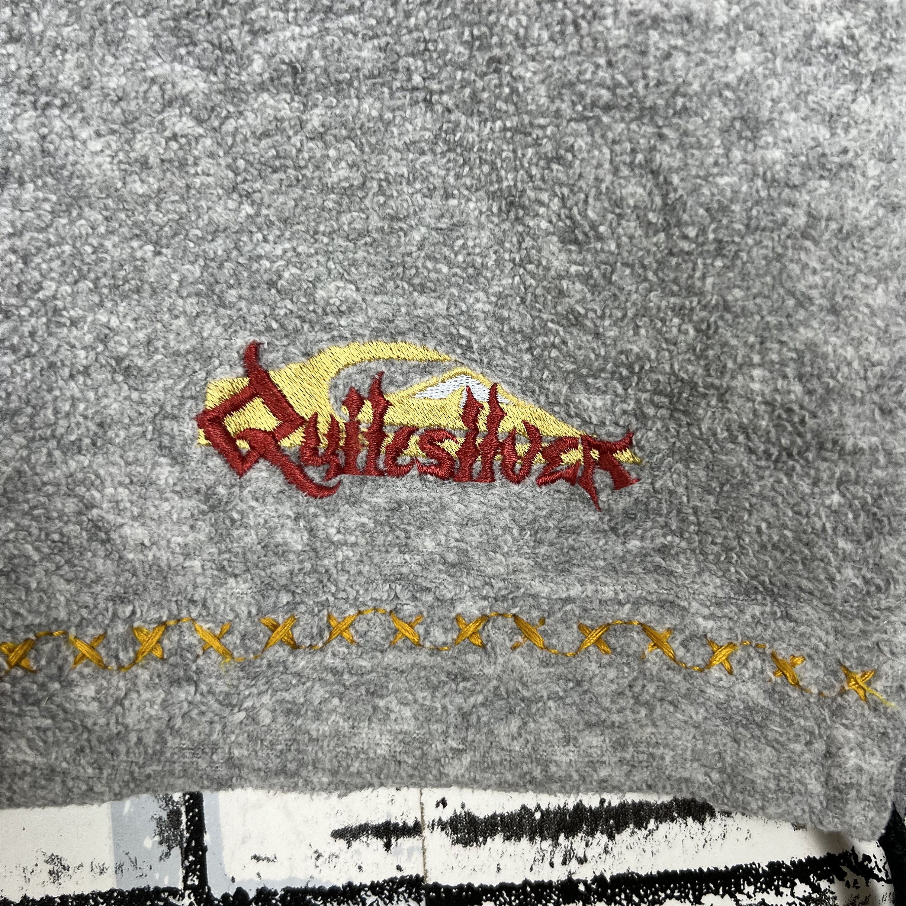 Vintage 90s Quiksilver Sweatshirt Pullover Spellout Embroidered 