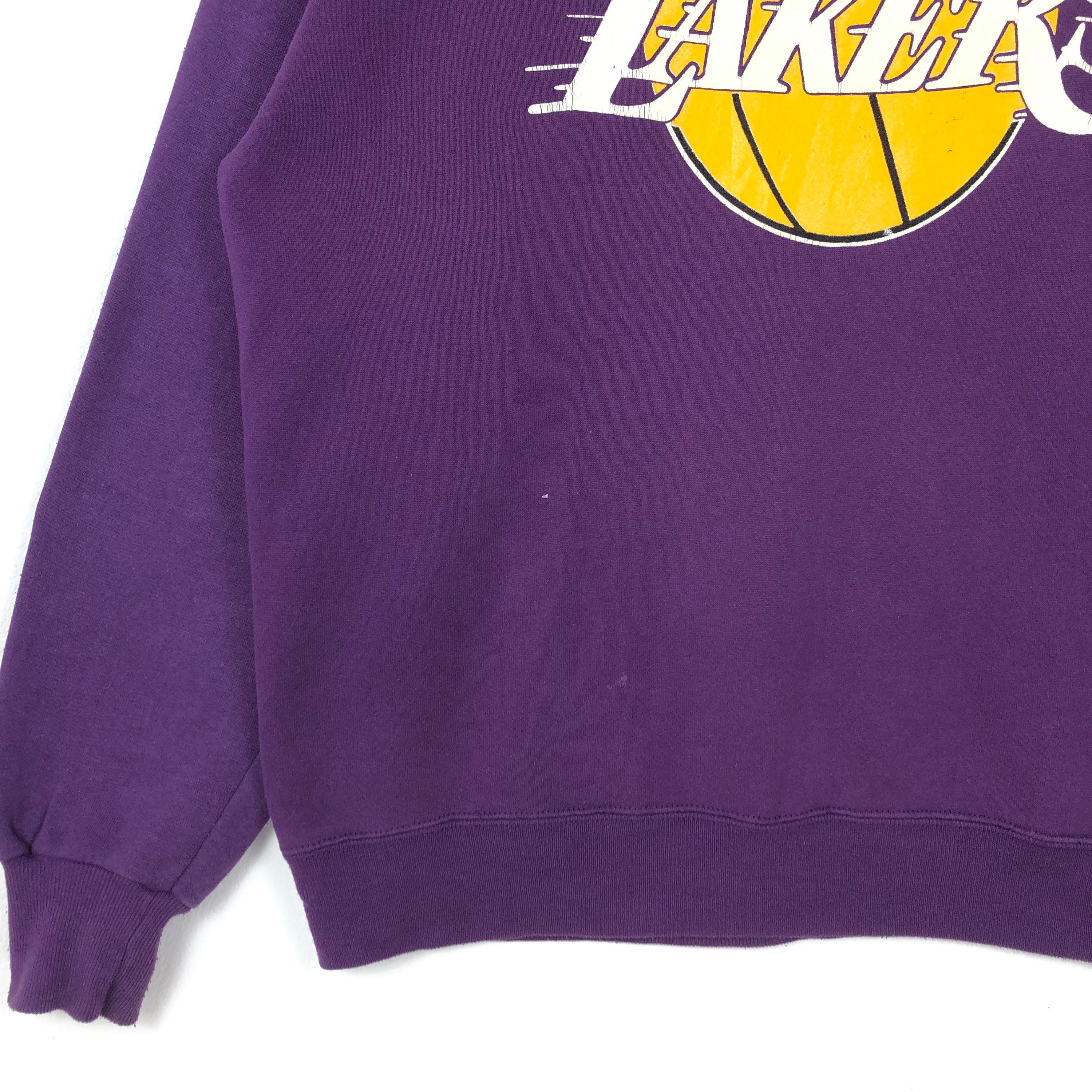 Hottertees Los Angeles 90s Vintage Lakers Sweatshirt