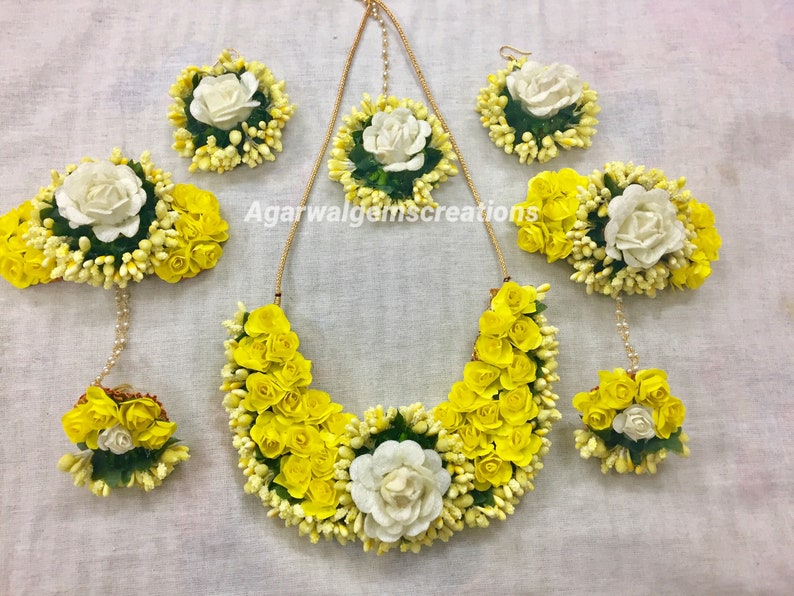 Handmade flower jewellery indian jewelry for haldi flower necklace set Indian jewelry indian jewelry mehndi flower jewelry set