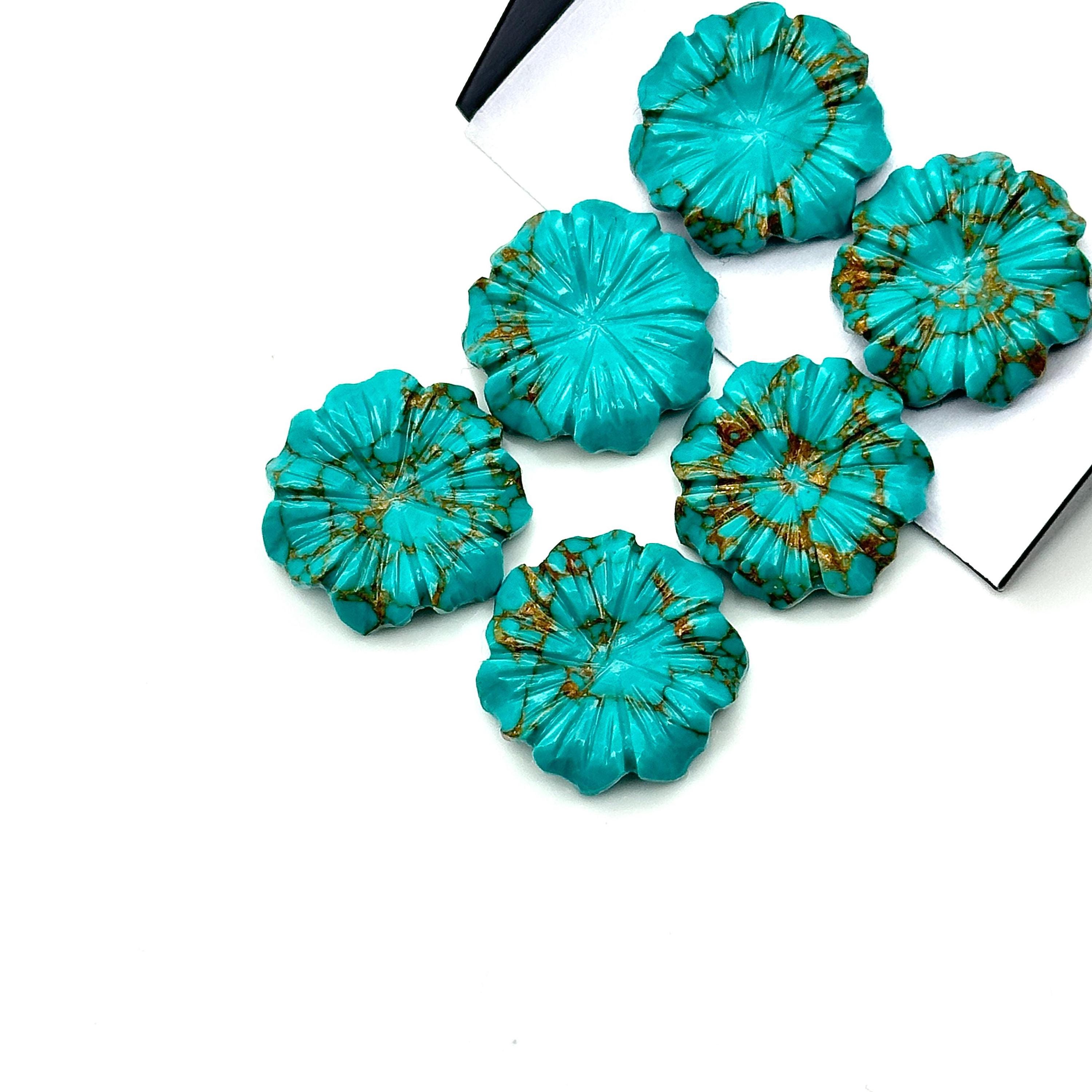 1点のみ 希少ターコイズ手彫りフラワーカービングピアスチャーム 1点のみ 希少ターコイズ手彫りフラワーカービングピアスチャーム