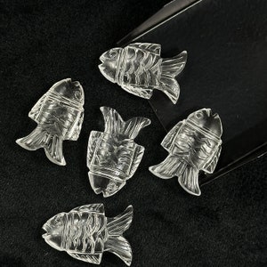Crystal Quartz Fish Carving, Hand Carved Fish Shape Gemstone, Natural Crystal Quartz, 17X26 MM, Feminine Energy Fish Charm, Healing Crystal