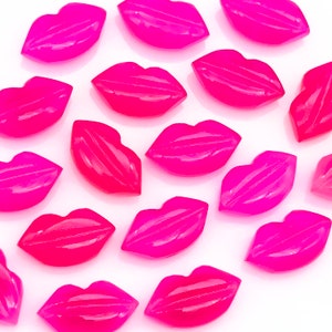 Oogverblindend warmroze chalcedoon gesneden lippen vormkralen, roze lippen vorm edelsteenkralen, lippen briolette 14 x 8 mm, rode lippen vorm bedelkralen