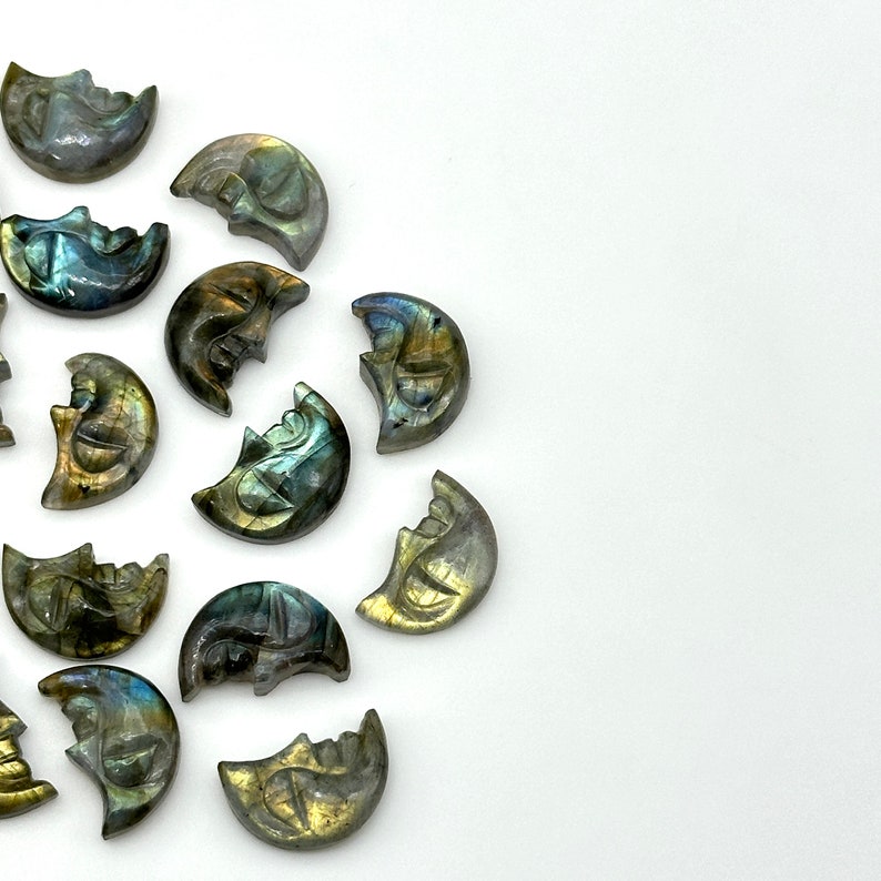 AAA Naturlig Labradorit Månansikte, Pråliga Labradorit Sniderier, 18 x 13 MM, Smyckestillverkning Snideri Ädelsten, Snidad Ansiktskristall, Ansiktsberlock bild 4