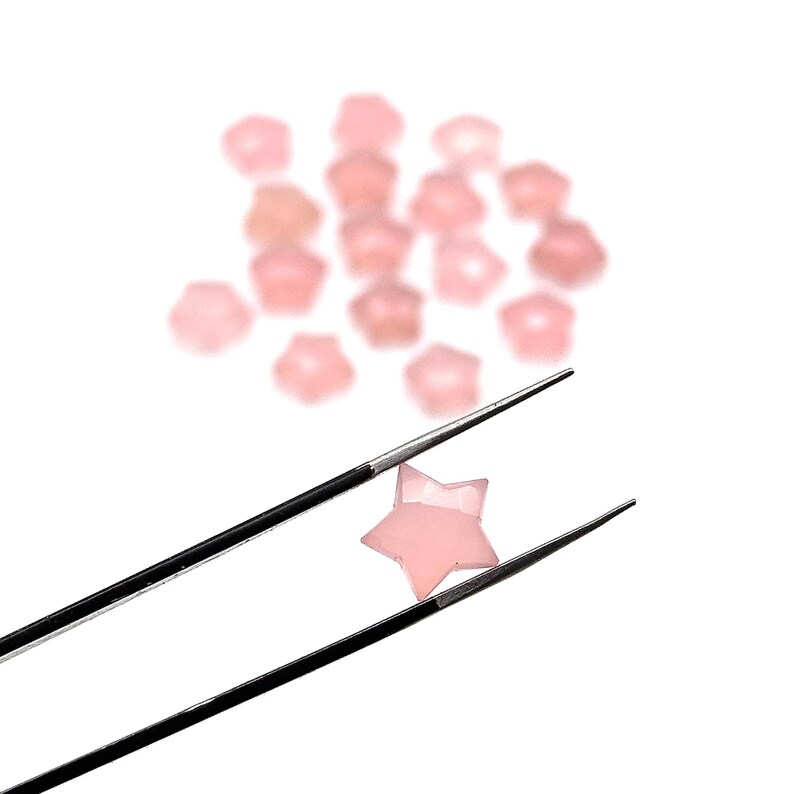 Splendide briolette a forma di stella in calcedonio rosa, perline a stella sfaccettate rosa intagliate a mano, ciondoli con pietre preziose a forma di stella, perline a stella sfuse da 10 mm immagine 7
