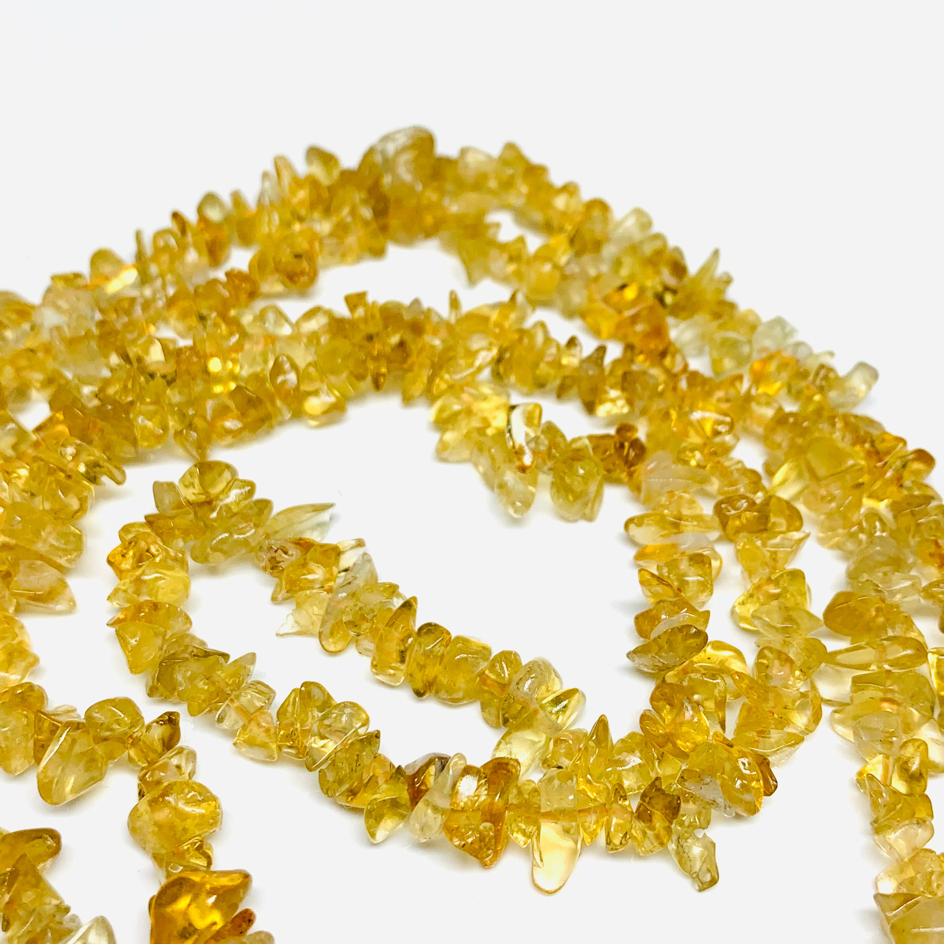 AAA品質の100%天然シトリンチップシェイプビーズ、16インチストランド