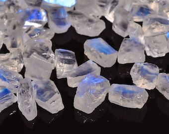 50ct. Dazzling AAA Quality 100% Natural Flashy Blue Rainbow Moonstone Rough Loose Gemstone Lot For Jewelry 7X5 10X7 mm AG-93