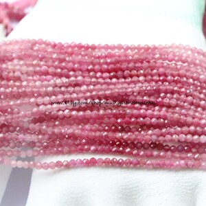 Cocarde micro-facette rubis multicolore 2,8 mm AAA 13 pouces sur fil