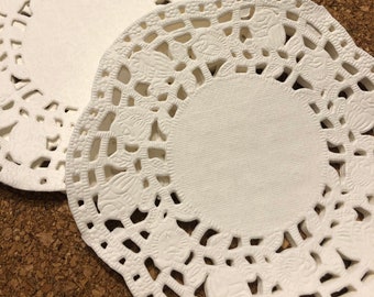 Guardanapos de papel com estampa floral - 5 1/2 polegadas de largura - Conjunto de 10/25/50 cada - apresentação de alimentos, decoração de casamento, scrapbooking, artesanato em papel
