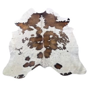 Alfombra de piel de vaca rojiza marrón y blanca (2 parches) - Tamaño: 7x6.5 pies # X-015