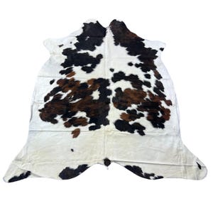 Tricolor Cowhide Cowhide Rug (38 sq ft) - Size: 7x7 feet # Colombia-109