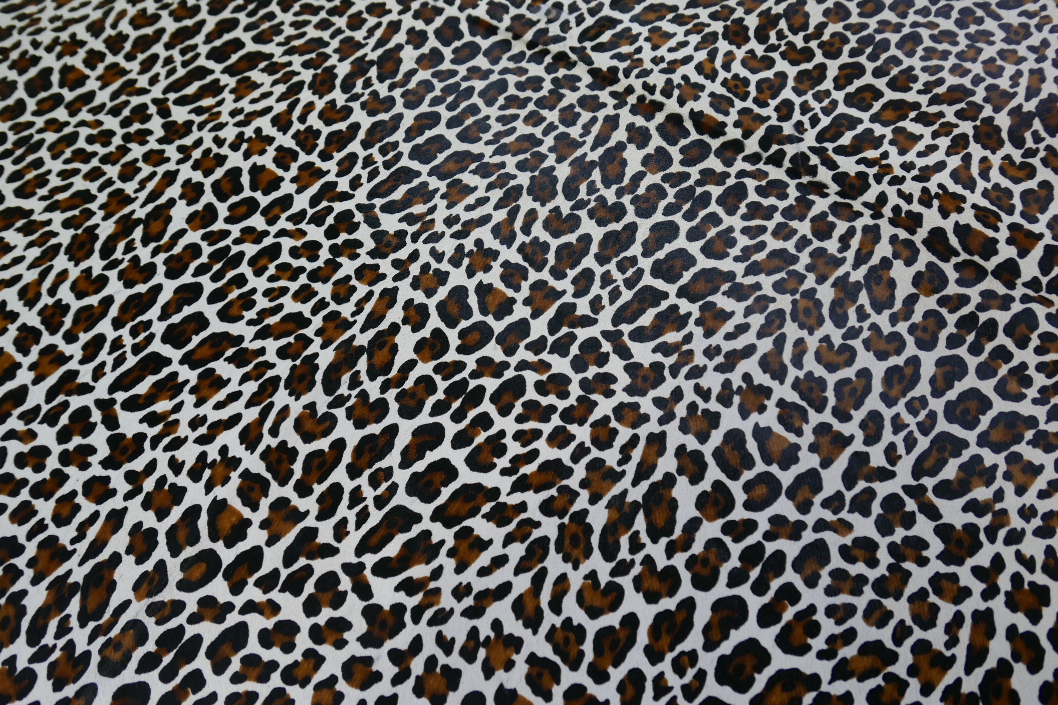 Tapis En Peau De Vache À Imprimé Léopard - Dimensions 7 X 5 1/2 Pi # M-618