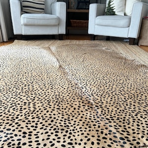 Cheetah Print Cowhide Rug - Size : 7 x 5 1/2 FT, Leopard Rug, Cheetah Rug