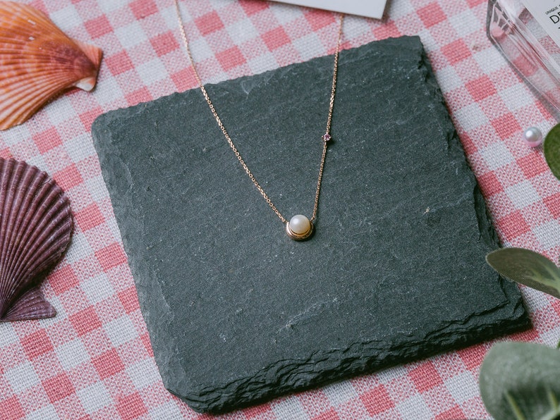 HIWNESS The Dewdrops Necklace 14K Solid Rose Gold minimalist Pearl NecklaceDainty Pearl necklace with pink sapphire