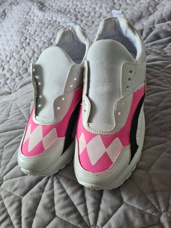pink trainers size 5