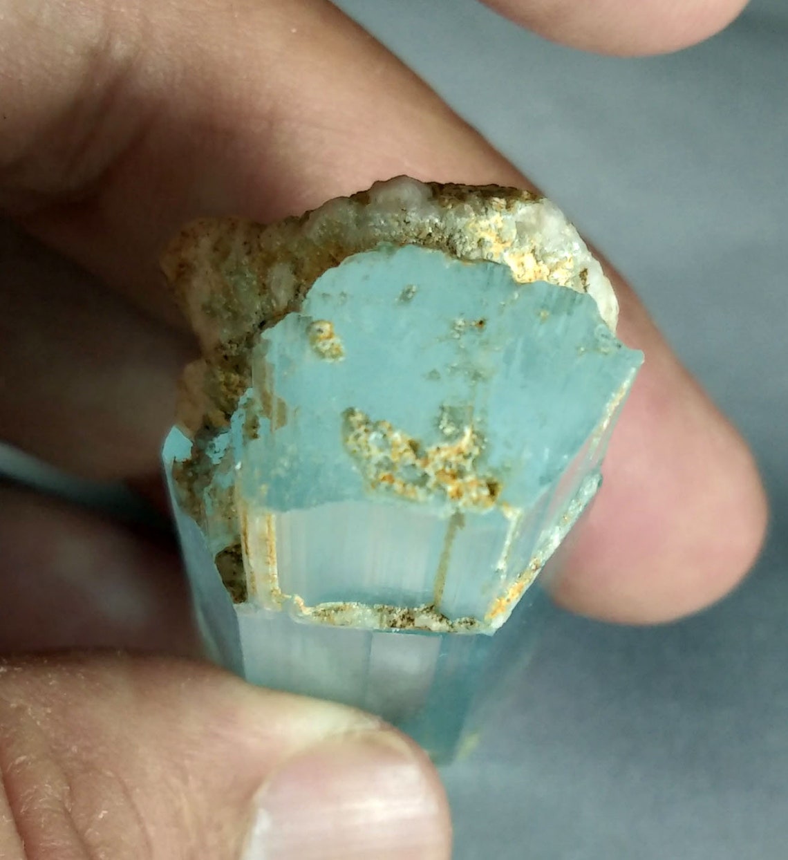 A Beautiful Natural Aquamarine Crystal With Goshenite Growth Etsy