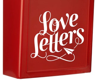 Buzón de metal rojo: letras de amor modernas para montar en la pared