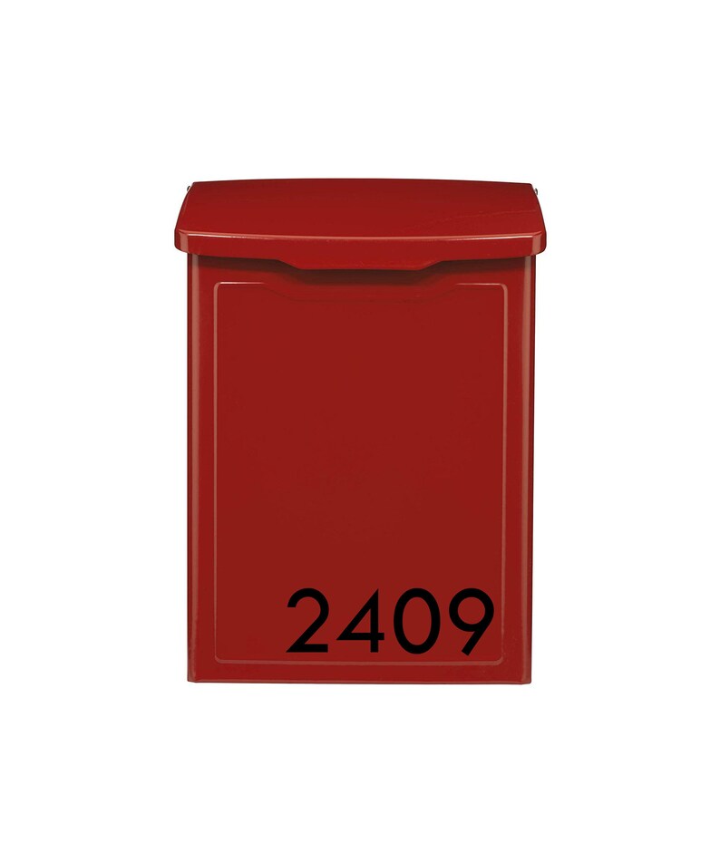 Puede incluir: Buz&oacute;n rojo con el n&uacute;mero "2409" en negro en la parte delantera.