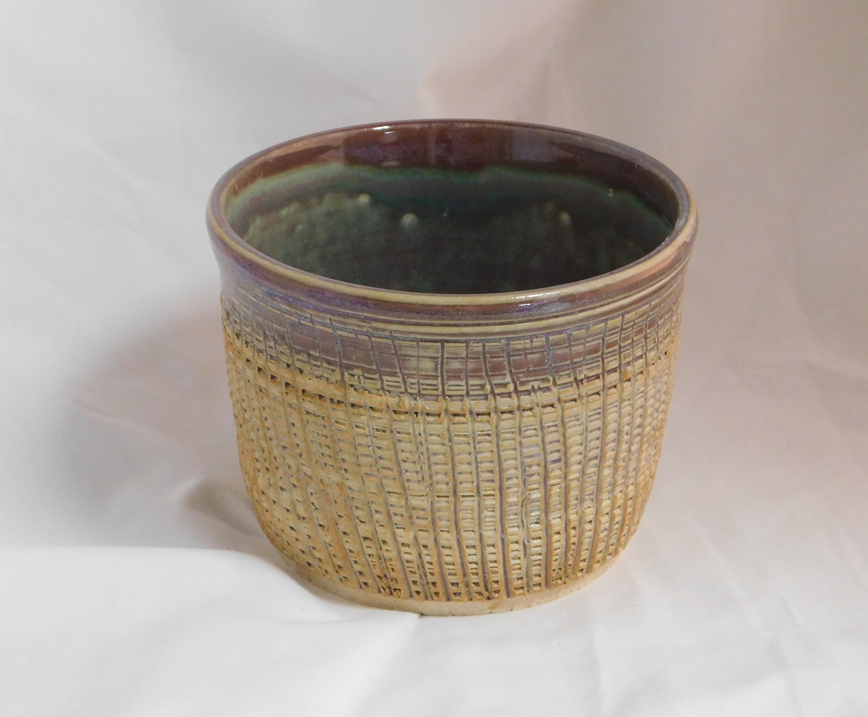 Small Textured Serving Bowl